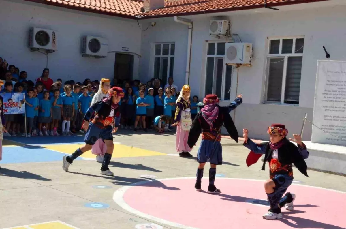 Dalaman’da İlköğretim Haftası Kutlandı