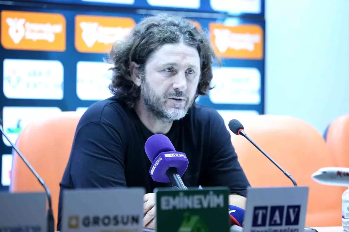 Fatih Tekke: Alanyaspor’un Oyununa Güvenim Yok