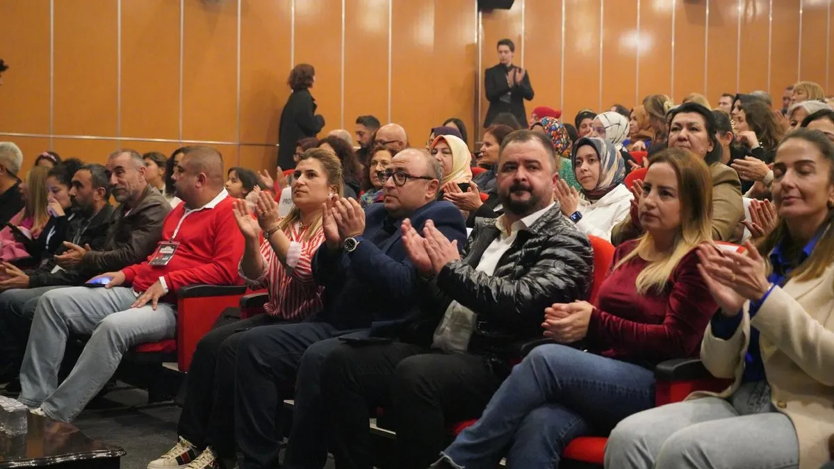 Kadın Hikâyeleri Tiyatro Festivali’ne büyük ilgi
