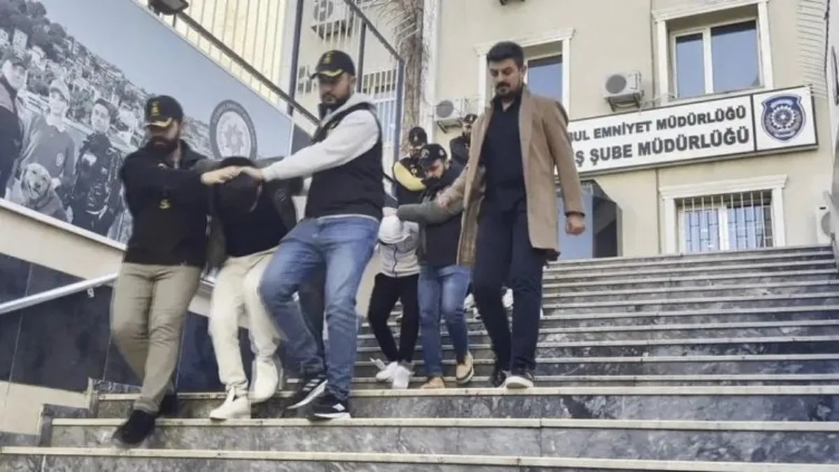 SON DAKİKA | Fenomenlerin aşkı fuhuş çetesini çökertti! Masaj salonunu eski sevgili ihbar etti