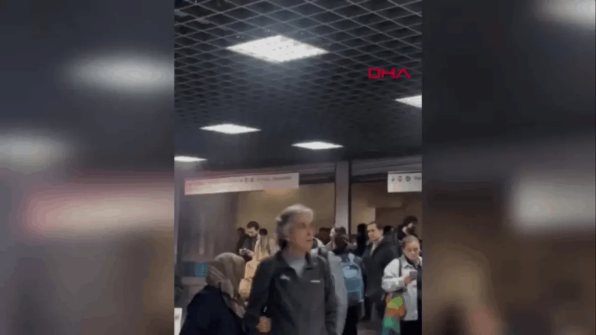 SON DAKİKA: Yenikapı- Hacıosman metro hattında yangın!