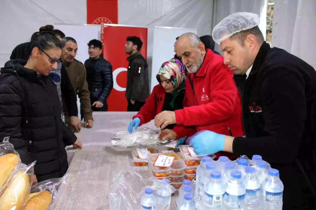 Kayseri’de 750 Kişilik İftar Sofrası